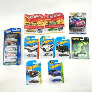 Lot of 14 Hot Wheels Harley Davidson #50030 and 50